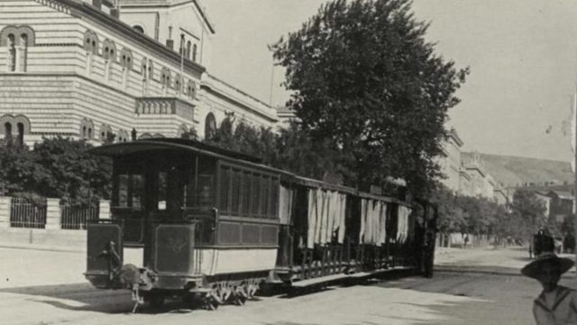 Κουίζ για την παλιά Αθήνα: Αποκλείεται να μην ξέρεις την οδό της φωτογραφίας