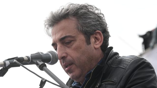 Τέμπη: Νέο αίτημα Ασλανίδη για εκταφή του γιου του – Ζητά ταυτοποίηση και «ορφανών» τεμαχίων