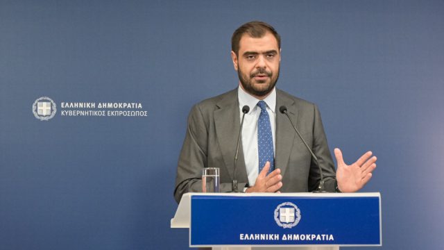 Μαρινάκης: Δεν έχουν σχέση οι Αντετοκούνμπο με αυτούς που προσπαθούν να εισβάλλουν παράνομα στη χώρα