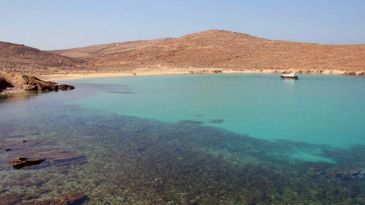 Το κρυφό «στολίδι» των Κυκλάδων: Το… άγνωστο, ακατοίκητο νησί με τη σπάνια ομορφιά