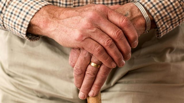 Συντάξεις: Έρχονται 4 συν 1 μπόνους για 2,5 εκατ. συνταξιούχους το 2026 – Αναλυτικοί πίνακες