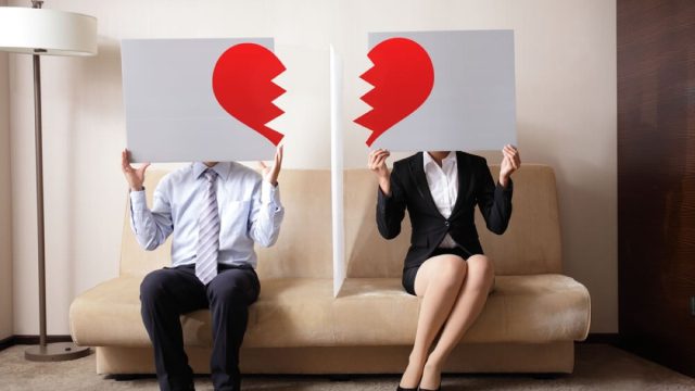 Είναι ξεκάθαρο ότι θέλει να σε χωρίσει: 5 σημάδια ότι μια γυναίκα δε θέλει να είναι πια μαζί σου