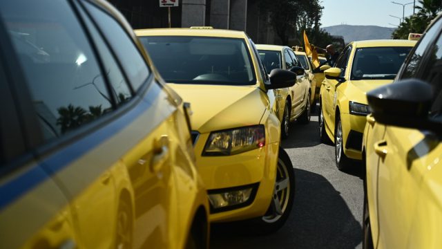 «Παραλύει» το λεκανοπέδιο: Απεργούν Τρίτη (9/9) και Τετάρτη (10/9) τα ταξί – Η ανακοίνωση του ΣΑΤΑ