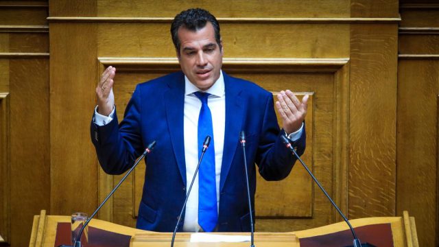 Το ξεκαθάρισε ο Πλεύρης: Είμαι έτοιμος να υπηρετήσω την πιο σκληρή μεταναστευτική πολιτική