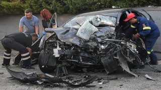 Κιάτο: Σοκάρουν οι εικόνες από το θανατηφόρο τροχαίο με τη νεκρή 25χρονη – Τραυματισμένο το ηλικιωμένο ζευγάρι