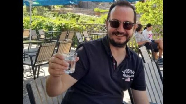 Νέες εξελίξεις στην υπόθεση Καλογήρου: «Πέθανε σε ποιμνιοστάσιο, μετέφεραν τη σορό στον Τύρναβο» λένε οι γονείς