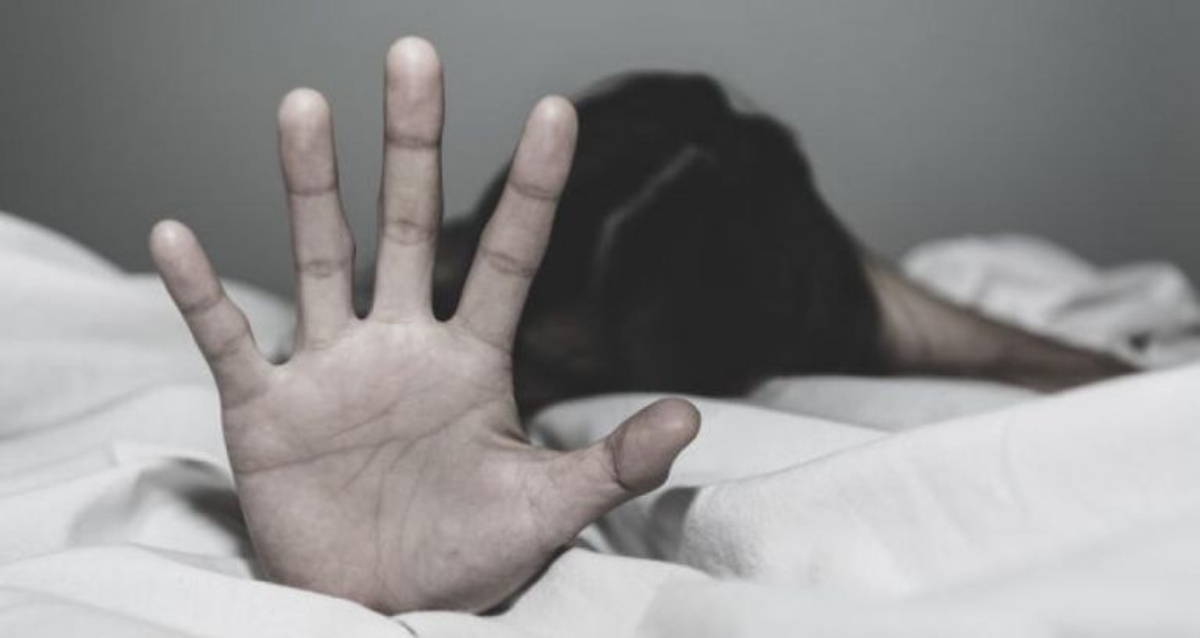 Θεσσαλονίκη: 26χρονος κατηγορείται ότι βίασε την 20χρονη σύντροφό του σε ξενοδοχείο μετά από χρήση κοκαΐνης