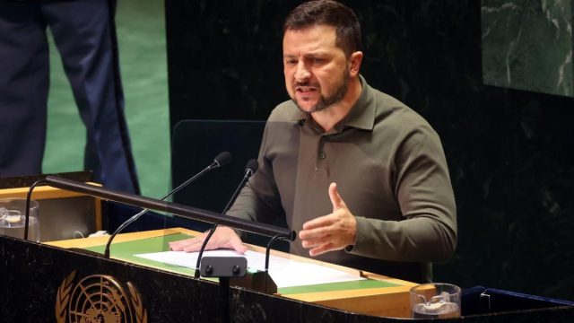 Μήνυμα Ζελένσκι σε Τραμπ: Θέλω πυραύλους Tomahawk για να αναγκάσουμε τον Πούτιν να συνάψει ειρήνη