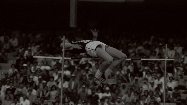 Σαν σήμερα, 20 Οκτωβρίου 1968: Ο Ντικ Φόσμπερι κατακτά το χρυσό ολυμπιακό μετάλλιο στο άλμα εις ύψος καθώς περνά για πρώτη φορά τον πήχη με την πλάτη