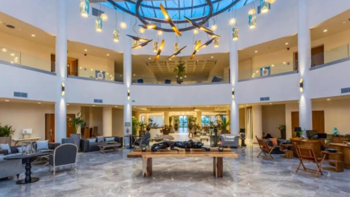 Elysian Luxury Hotel & Spa: Η 5άστερη απόδραση όπου η τέχνη συναντά την υψηλή φιλοξενία