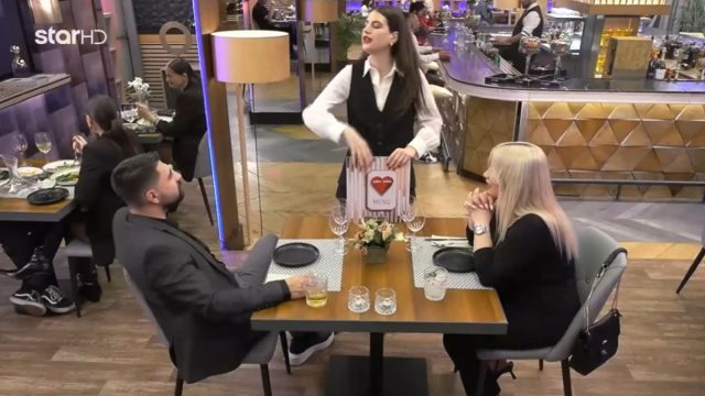 «Μπουμπούκι, Α’ Εθνική…»: Μερακλής τύπος βγήκε πρώτο ραντεβού στο First Dates και «μπάνισε» την σερβιτόρα! (video)