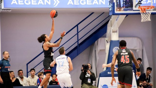 Μύκονος – Ολυμπιακός 65-91: Άνετη νίκη και επιστροφή στο ΣΕΦ για «διαβολοβδομάδα»