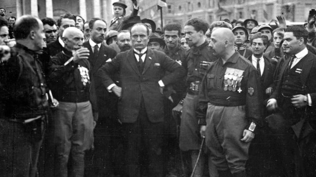 Σαν σήμερα, 29 Οκτωβρίου 1922: Η κρίσιμη απόφαση του Βασιλιά – Όταν ο Βίκτωρ Εμμανουήλ Γ’ παρέδωσε την Ιταλία στον Μουσολίνι