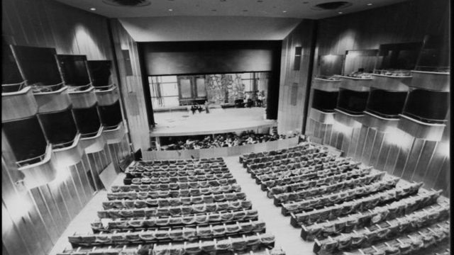Σαν σήμερα, 22 Οκτωβρίου 1940: Η «Μαντάμα Μπάτερφλαϊ» και η αυλαία του πολέμου – Τα δραματικά εγκαίνια της νέας όπερας της Αθήνας
