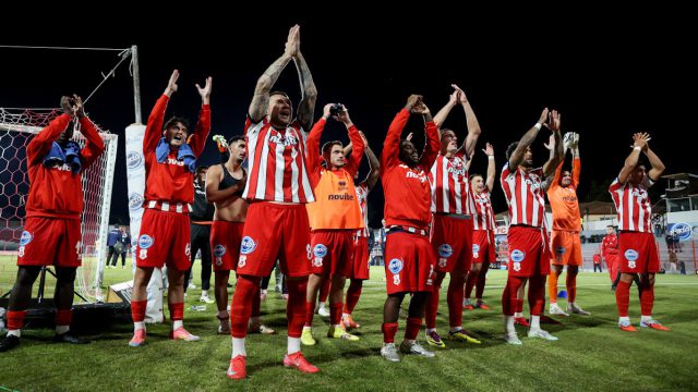 Πανσερραϊκός – Αστέρας Τρίπολης 2-1: Πρώτη νίκη για τα «λιοντάρια»