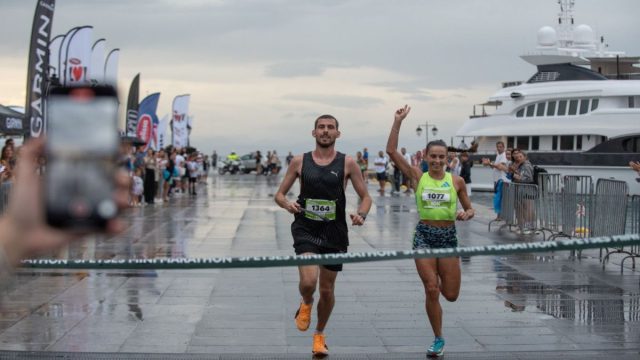 Ώρα για τρέξιμο: Το Spetses Mini Marathon 2025 ξεκινά σήμερα στις Σπέτσες!
