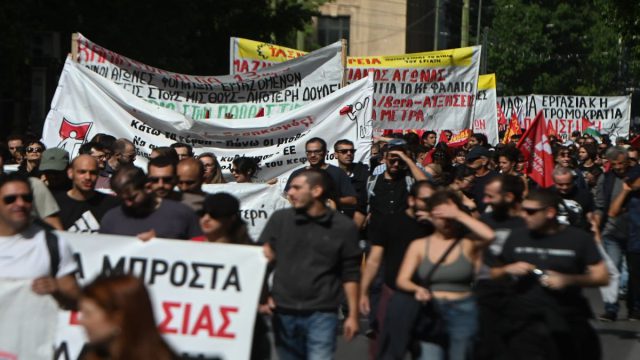 Μαζική απεργία ενάντια στη 13ωρη εργασία – Μεγάλη συμμετοχή και κινητοποιήσεις σε όλη τη χώρα