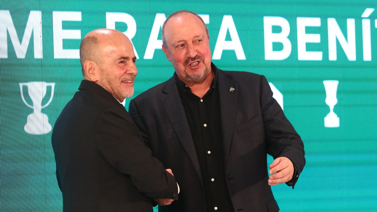Παρουσίαση Μπενίτεθ: «Η Βαλένθια ήταν 31 χρόνια χωρίς πρωτάθλημα, η Λίβερπουλ 21, άρα εδώ 15 χρόνια, μπορούμε να το διευθετήσουμε»