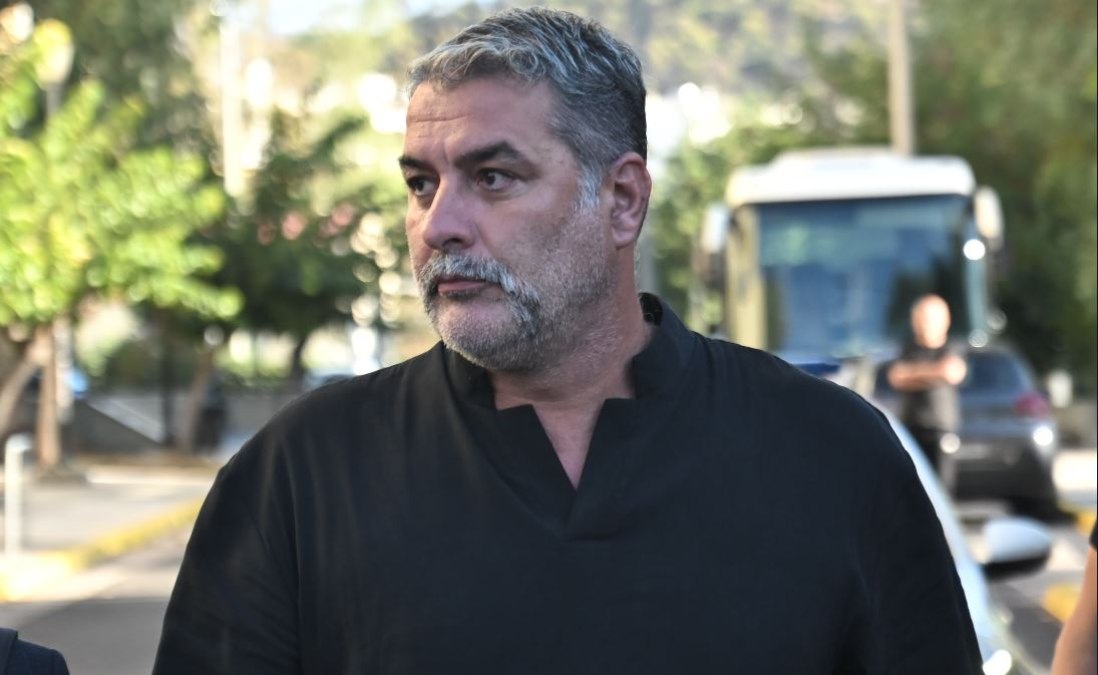 Βασίλης Μπισμπίκης: Οι ιδιοκτήτες των ΙΧ διαψεύδουν ότι άφησε τα στοιχεία σε διαφημιστικό φυλλάδιο