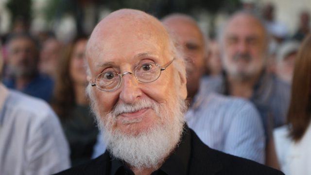 Οικογένεια Σαββόπουλου: «Ο πολυαγαπημένος μας σύζυγος, πατέρας, παππούς και τραγουδοποιός έφυγε»