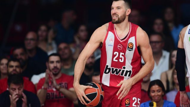 Ολυμπιακός – Εφές 78-82: Μαχητικοί αλλά άτυχοι οι «ερυθρόλευκοι» στο ΣΕΦ