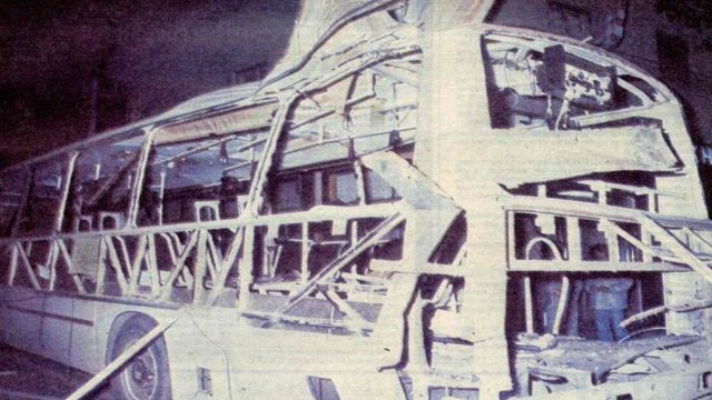 Σαν σήμερα, 31 Οκτωβρίου 1985: Η «άνανδρη» έκρηξη που σόκαρε την Αθήνα – Η βόμβα που «ταξίδεψε» με το λεωφορείο