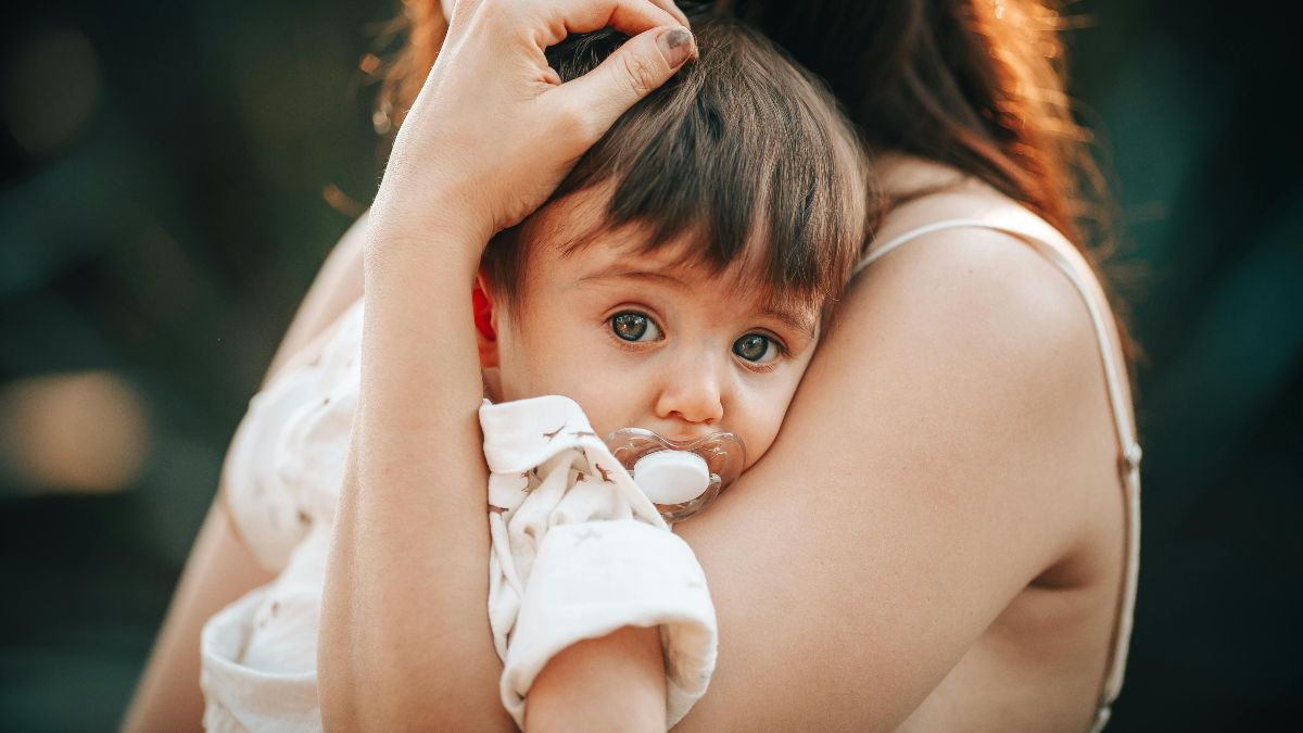 Επικίνδυνη χημική ουσία εντοπίστηκε σε πιπίλες – Τι προκαλεί