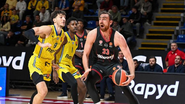 Μακάμπι – Ολυμπιακός 94-95: Μια νίκη βγαλμένη από… θαύμα