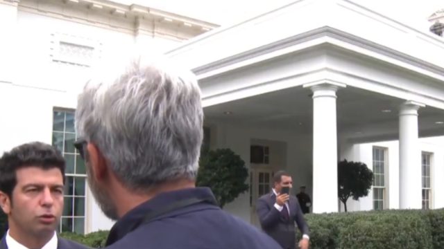 Τουρκία: Απολύθηκε ο δημοσιογράφος που είπε «πήραμε τα @@ μας» μετά τη συνάντηση Τραμπ-Ερντογάν