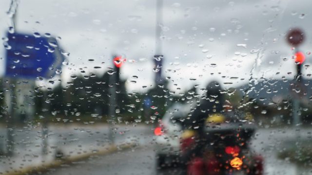 Καιρός σήμερα (13/10): Tοπικές βροχές και σποραδικές καταιγίδες – Η πρόγνωση από Αρνιακό και Γιαννόπουλο