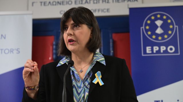 «Καταπέλτης» η Κοβέσι: «Έκλεβαν ευρωπαϊκά χρήματα – Θα συνεχίσουμε παρά τις προσπάθειες εκφοβισμού»