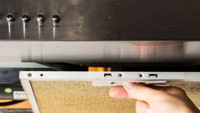Το μυστικό του απορροφητήρα: Ένα «χρυσό» υγρό διώχνει τα λίπη μια για πάντα!