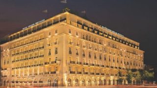 Η «Μεγάλη Βρεταννία» αναδείχθηκε κορυφαίο ελληνικό ξενοδοχείο στα Condé Nast Traveller Awards 2025