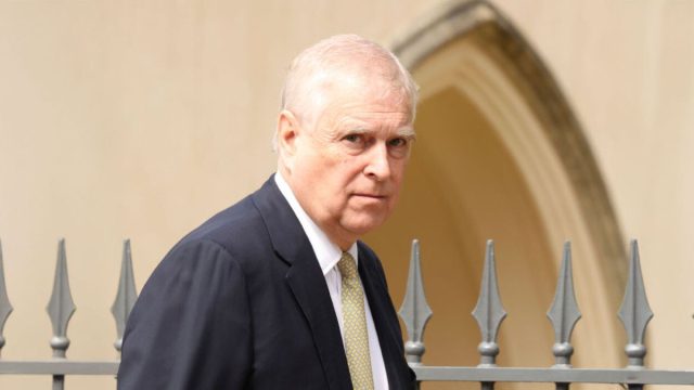 Νέες αποκαλύψεις για τον πρίγκιπα Άντριου: Ζήτησε από την αστυνομία «στοιχεία να καίνε» την Τζιούφρε