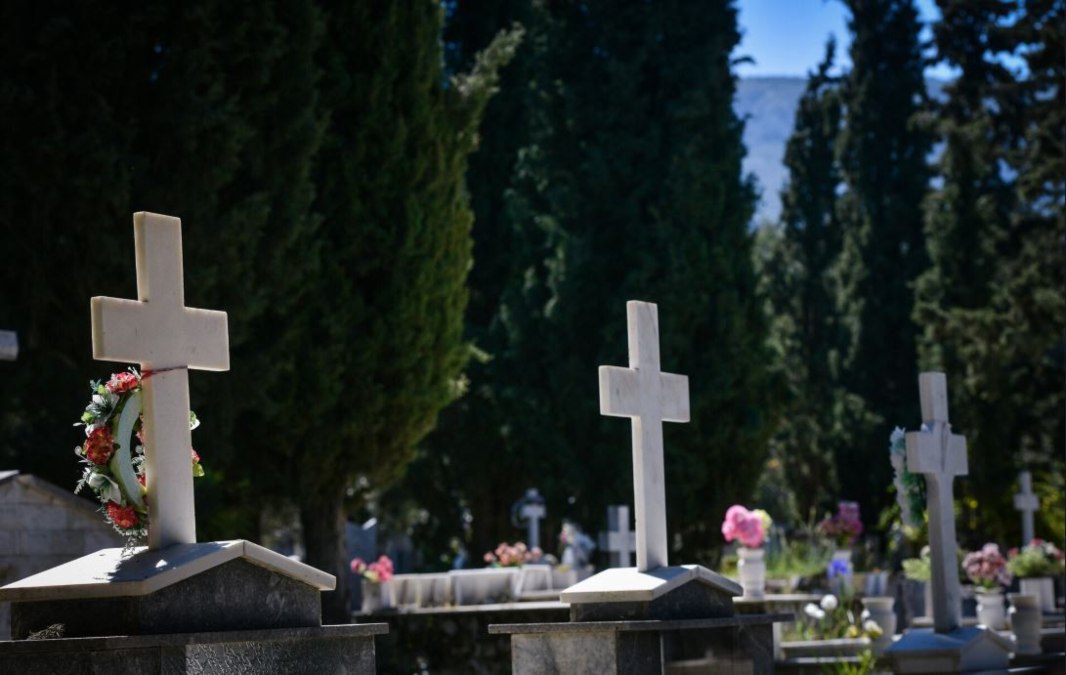 Νομικό πλαίσιο και δικαίωμα στην αλήθεια: Πότε επιτρέπεται η εκταφή στην Ελλάδα – Τι ισχύει στην περίπτωση του Πάνου Ρούτσι