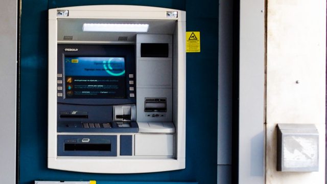 Οι επόμενες πληρωμές από e-ΕΦΚΑ και ΔΥΠΑ – Αναλυτικά τα επιδόματα