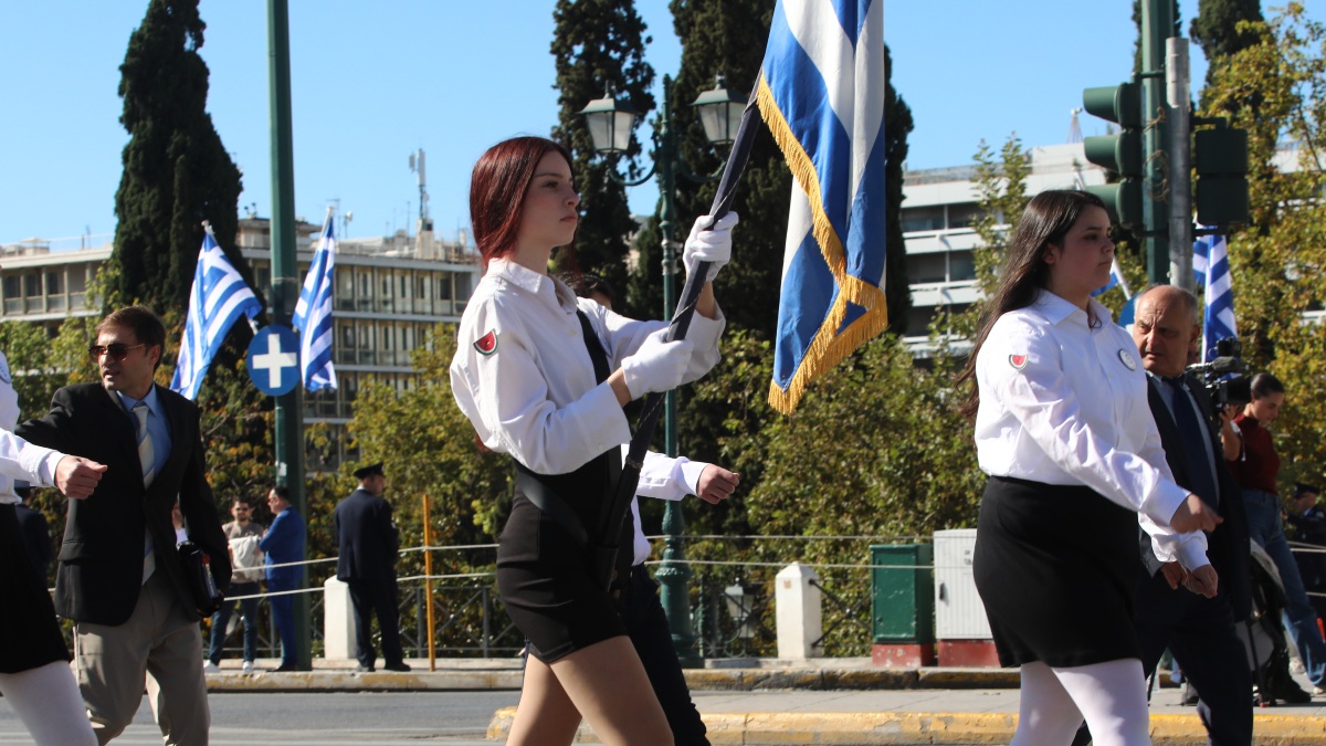 Φροντιστήριο προσφέρει πλήρη υποτροφία στις μαθήτριες που έκαναν παρέλαση φορώντας το καρπούζι της Παλαιστίνης