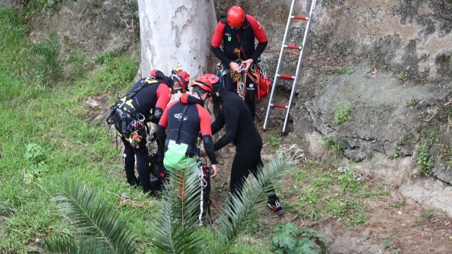Περιπέτεια για μάνα και κόρη –  Εγκλωβίστηκαν σε δύσβατο μονοπάτι στην Κρήτη