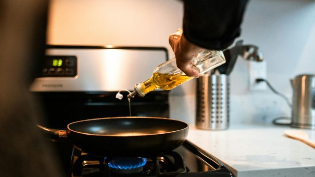 Ποιο είναι το κατάλληλο λάδι για τηγάνισμα;
