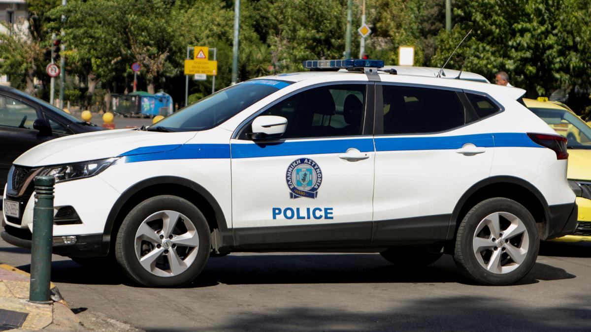Άγρια επίθεση σε 38χρονη στην Κρήτη: Ο σύντροφός της την έπιασε από το λαιμό και χτύπησε το κεφάλι της στον τοίχο