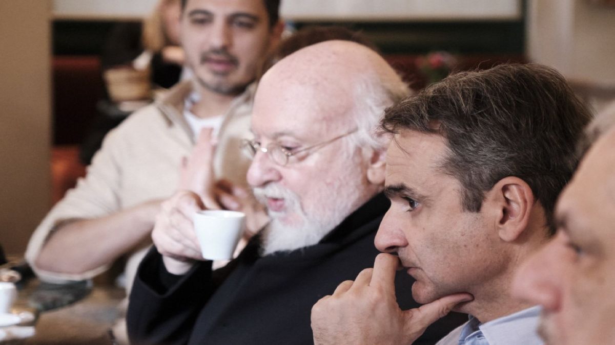 Διονύσης Σαββόπουλος: Ο Κυριάκος Μητσοτάκης θα εκφωνήσει επικήδειο στο «τελευταίο αντίο»