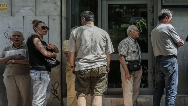 Συντάξεις: Στόχος η έκδοση μόλις ένα μήνα μέσα στο 2026