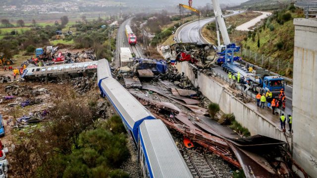 Τέμπη: Αναβλήθηκε για τις 30 Οκτωβρίου η δίκη για τα βίντεο του εμπορικού τρένου
