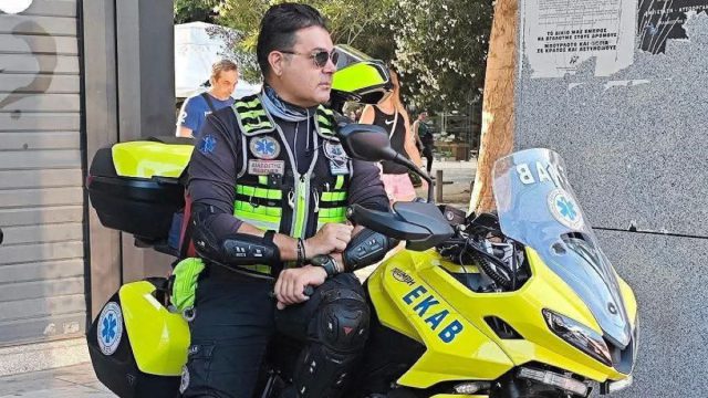 Θρήνος στο ΕΚΑΒ: Πέθανε ο ήρωας διασώστης μετά από 48 μέρες στη ΜΕΘ – Δεν τα κατάφερε μετά το τροχαίο