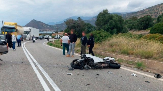 Νεκρός 21χρονος σε θανατηφόρο τροχαίο στην Φωκίδα – Συγκρούστηκαν δύο μηχανές με αγροτικό
