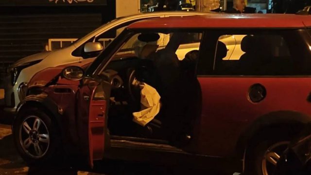Τροχαίο στην Καλλιθέα: Δύο τραυματίες έπειτα από σύγκρουση οχημάτων – Το ΙΧ παραβίασε στοπ