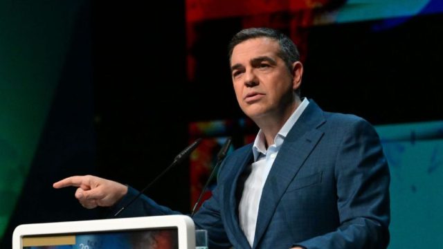 «Πρέπει να αφουγκραστώ το μήνυμα που στέλνει η κοινωνία»: Ο Αλέξης Τσίπρας για την ίδρυση νέου κόμματος