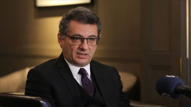Συντριπτική ήττα Τατάρ στις «εκλογές» του ψευδοκράτους: Ποιος είναι είναι ο Τουφάν Ερχιουρμάν που νίκησε τον εκλεκτό του Ερντογάν