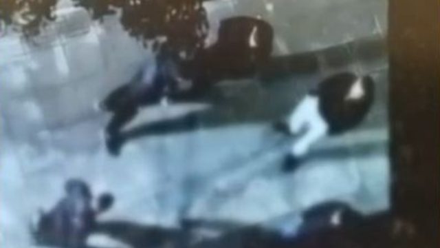 «Μπαμπά, με έχουν χτυπήσει άσχημα 15 άτομα» – Σοκάρει το τηλεφώνημα 13χρονου μετά τον ξυλοδαρμό του στο Μοσχάτο
