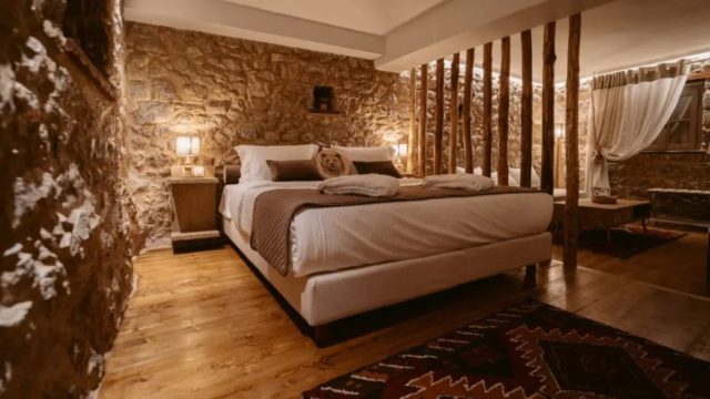 Afanos Guesthouse: Το απόλυτο καταφύγιο πολυτέλειας στην καρδιά της κοσμοπολίτικης Αράχωβας